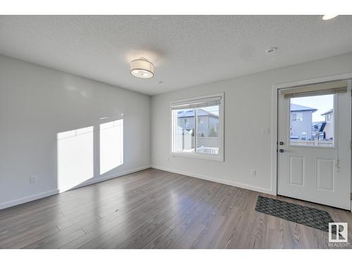 #7 2215 24 St Nw, Edmonton, AB - Indoor Photo Showing Other Room