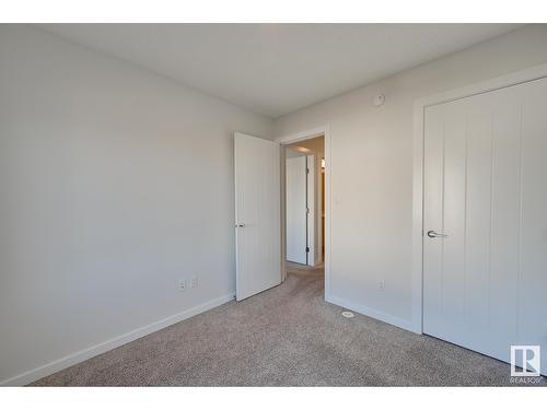 #6 2215 24 St Nw, Edmonton, AB - Indoor