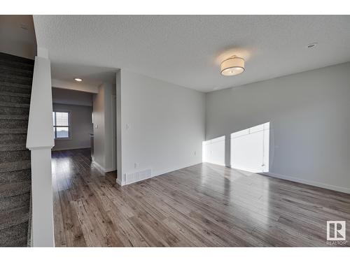 #6 2215 24 St Nw, Edmonton, AB - Indoor Photo Showing Other Room