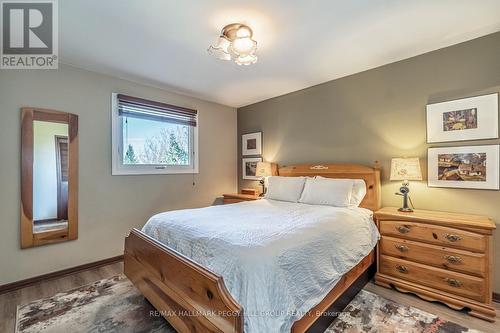 1908 10Th Line, Innisfil, ON - Indoor Photo Showing Bedroom