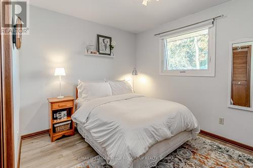 1908 10Th Line, Innisfil, ON - Indoor Photo Showing Bedroom