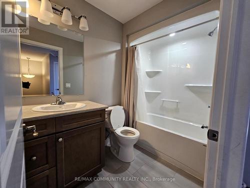 30 Cypress Drive, Belleville, ON - Indoor Photo Showing Bathroom