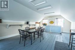 Loft in detached garage - 