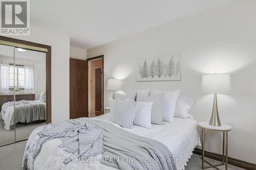 140 Louisa Street, Kawartha Lakes (Fenelon Falls), ON - Indoor Photo Showing Bedroom