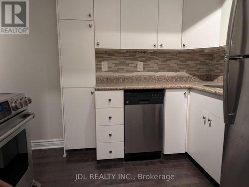 34 Shaftesbury Avenue, Toronto, ON - Indoor Photo Showing Kitchen