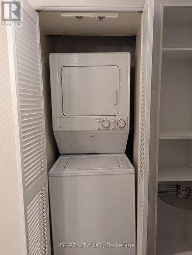 34 Shaftesbury Avenue, Toronto, ON - Indoor Photo Showing Laundry Room