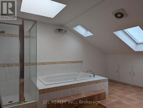 34 Shaftesbury Avenue, Toronto, ON - Indoor Photo Showing Bathroom