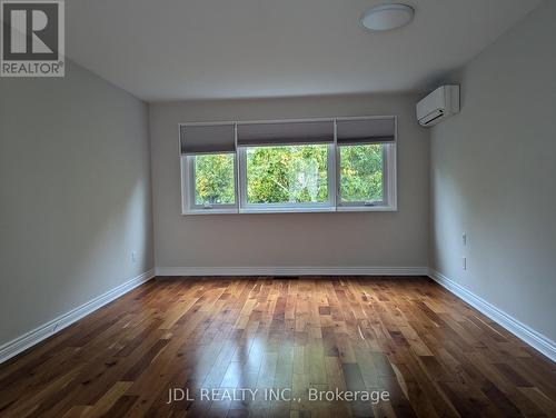 34 Shaftesbury Avenue, Toronto, ON - Indoor Photo Showing Other Room