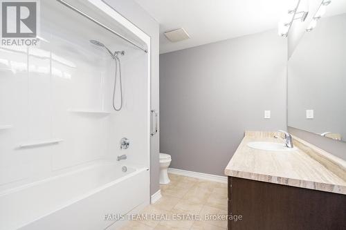 1035 Cook Drive, Midland, ON - Indoor Photo Showing Bathroom