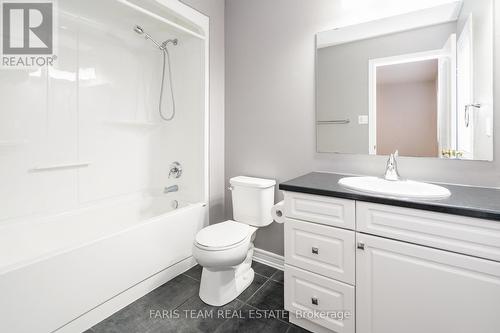 1035 Cook Drive, Midland, ON - Indoor Photo Showing Bathroom