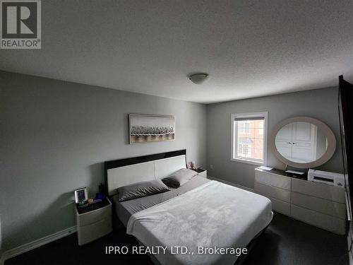 103 - 1401 Plains Road E, Burlington, ON - Indoor Photo Showing Bedroom