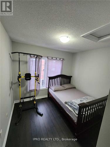 103 - 1401 Plains Road E, Burlington, ON - Indoor Photo Showing Bedroom