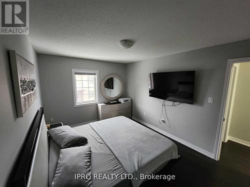 103 - 1401 Plains Road E, Burlington, ON - Indoor Photo Showing Bedroom