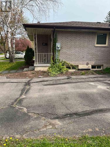 1038 Barnardo Avenue E, Peterborough, ON - Outdoor