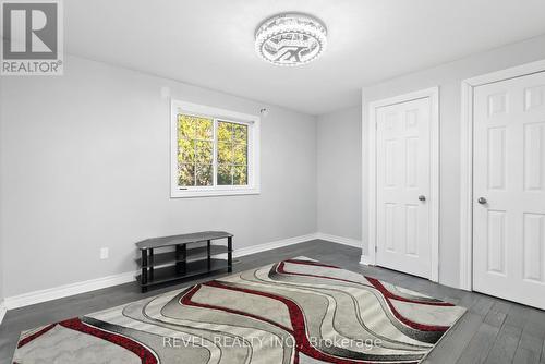 Upper - 120 Hunter Street, Whitby, ON - Indoor Photo Showing Bedroom