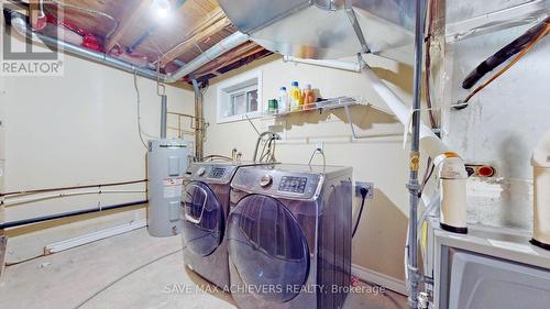 13 Cavendish Crescent N, Brampton, ON - Indoor Photo Showing Laundry Room