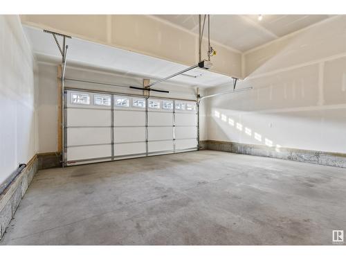 1635 16 St Nw, Edmonton, AB - Indoor Photo Showing Garage