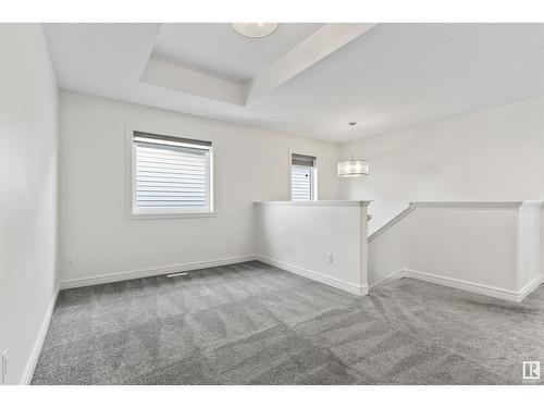 1635 16 St Nw, Edmonton, AB - Indoor Photo Showing Other Room