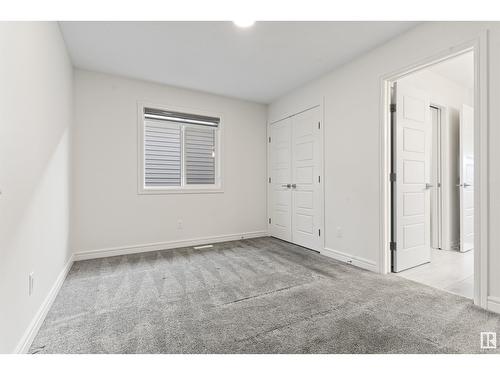 1635 16 St Nw, Edmonton, AB - Indoor Photo Showing Other Room