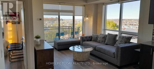 908 - 9506 Markham Road, Markham, ON - Indoor Photo Showing Living Room