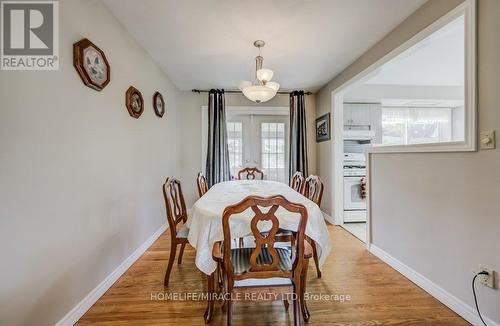 117 Loyalist Drive, Hamilton, ON - Indoor Photo Showing Dining Room