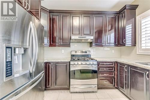 5474 Valhalla Crescent, Mississauga, ON - Indoor Photo Showing Kitchen