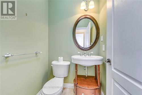 5474 Valhalla Crescent, Mississauga, ON - Indoor Photo Showing Bathroom