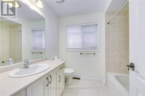 5474 Valhalla Crescent, Mississauga, ON - Indoor Photo Showing Bathroom