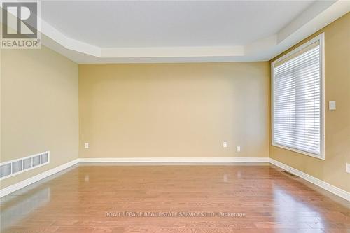 5474 Valhalla Crescent, Mississauga, ON - Indoor Photo Showing Other Room