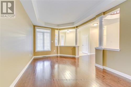 5474 Valhalla Crescent, Mississauga, ON - Indoor Photo Showing Other Room