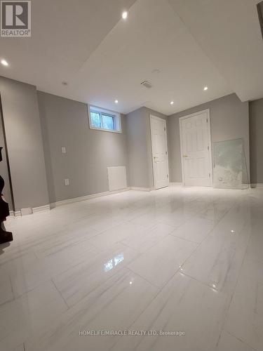 Bsmt - 12 Highbury Drive, Hamilton, ON - Indoor Photo Showing Basement