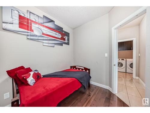 2406 22 Av Nw, Edmonton, AB - Indoor Photo Showing Bedroom