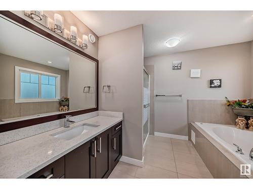 2406 22 Av Nw, Edmonton, AB - Indoor Photo Showing Bathroom