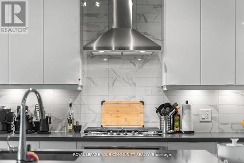 120B - 11750 Ninth Line, Whitchurch-Stouffville, ON - Indoor Photo Showing Kitchen With Double Sink With Upgraded Kitchen