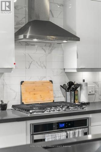 120B - 11750 Ninth Line, Whitchurch-Stouffville, ON - Indoor Photo Showing Kitchen With Upgraded Kitchen