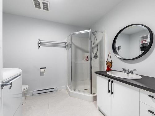 Bathroom - 2104 Rue Des Forgerons, Saint-Jacques-Le-Mineur, QC - Indoor Photo Showing Bathroom