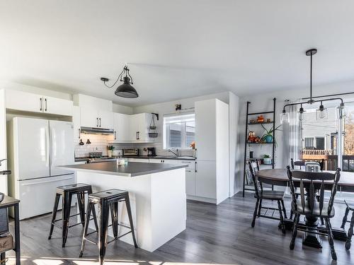 Kitchen - 2104 Rue Des Forgerons, Saint-Jacques-Le-Mineur, QC - Indoor