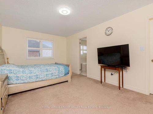 480 Downes Jackson Hts, Milton, ON - Indoor Photo Showing Bedroom