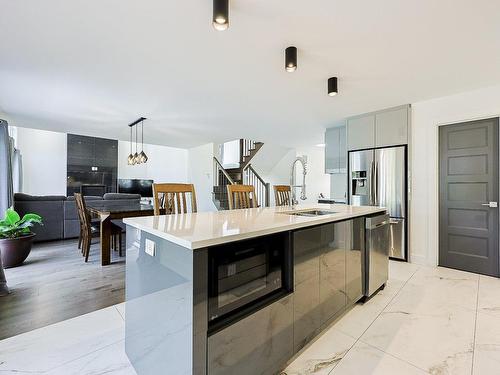 Cuisine - 11915 Rue Du Cuivre, Mirabel, QC - Indoor Photo Showing Kitchen