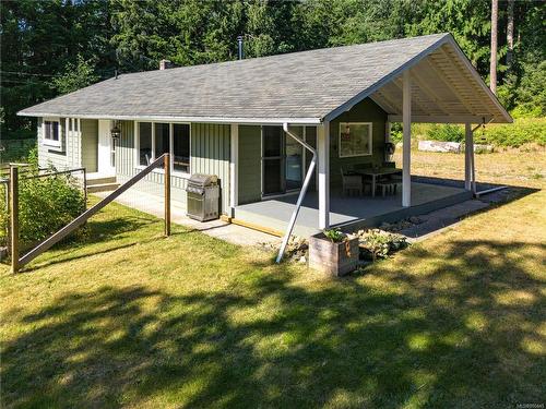 1016 Sayward Rd, Sayward, BC 