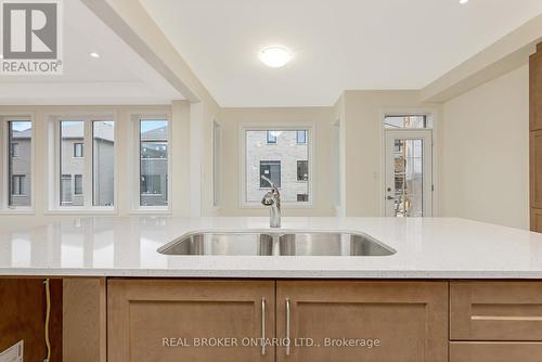 35 Spiers Road, Erin, ON - Indoor Photo Showing Kitchen With Double Sink