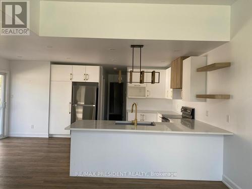 76 Cameron Crescent, Stormont, Dundas And Glengarry, ON - Indoor Photo Showing Kitchen