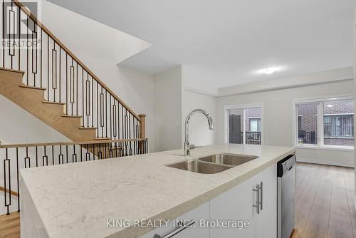 13 Heathrow Lane E, Caledon, ON - Indoor Photo Showing Kitchen With Double Sink