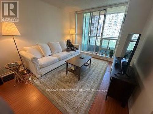 905 - 3 Pemberton Avenue, Toronto, ON - Indoor Photo Showing Living Room