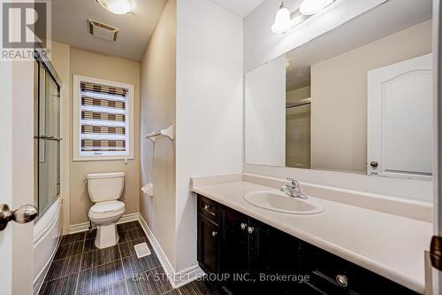 33 Jeffrey Nihda Crescent, Markham, ON - Indoor Photo Showing Bathroom