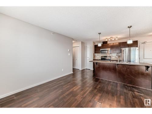 #429 344 Windermere Rd Nw, Edmonton, AB - Indoor Photo Showing Kitchen