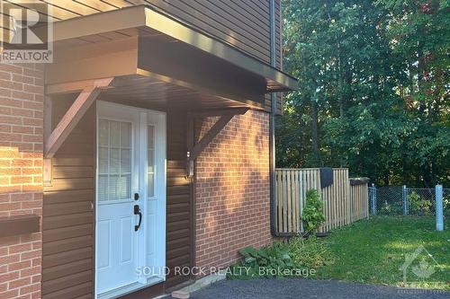 3180 Stockton Drive, Ottawa, ON - Outdoor With Exterior