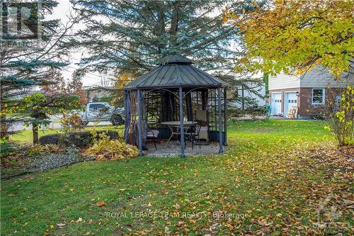 1100 Moffatt Drive, Ottawa, ON - Outdoor