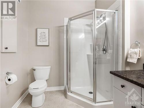 626 Brian Good Avenue Unit#14, Manotick, ON - Indoor Photo Showing Bathroom