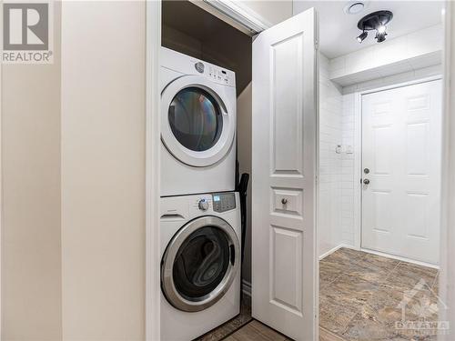 626 Brian Good Avenue Unit#14, Manotick, ON - Indoor Photo Showing Laundry Room